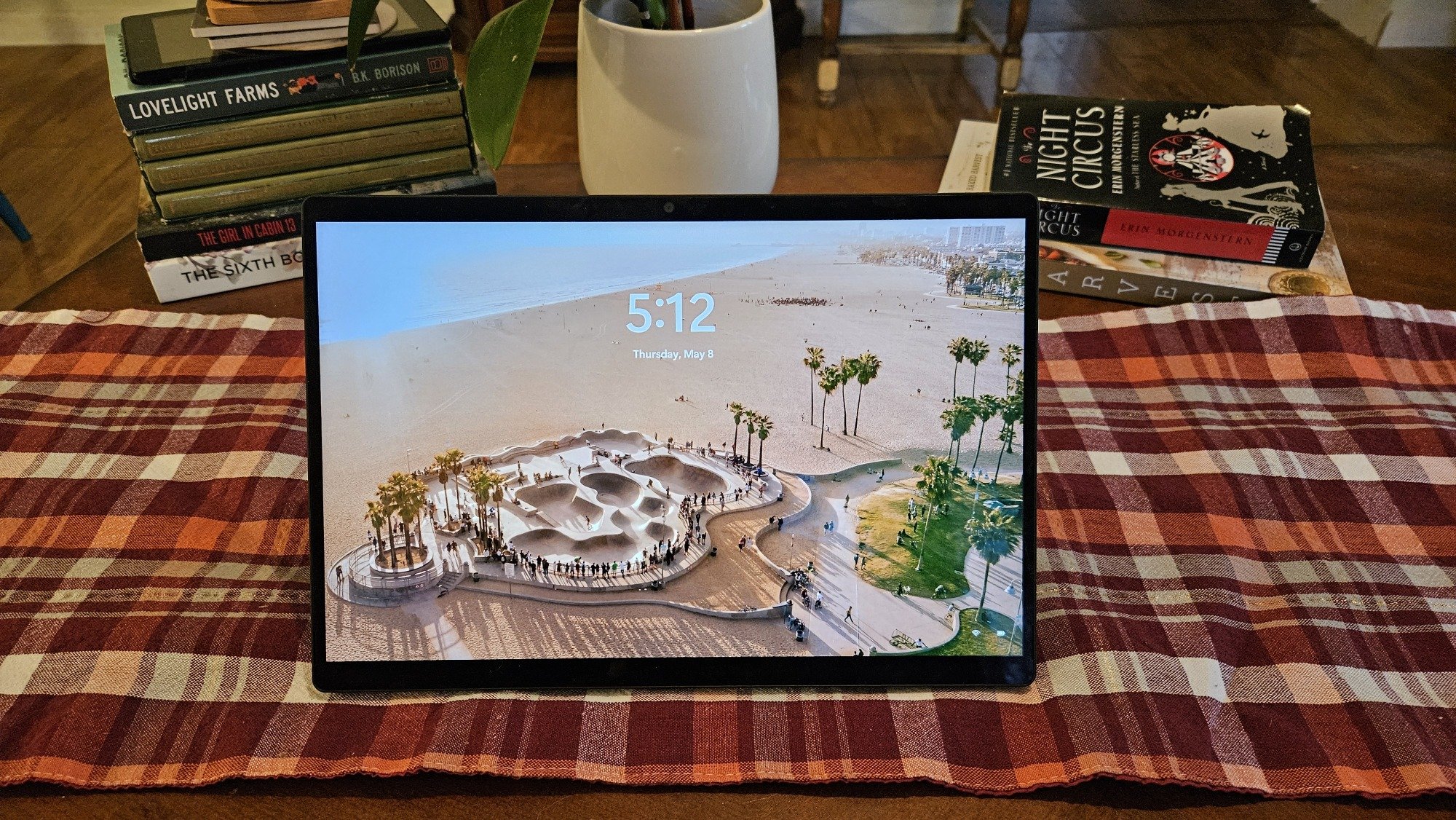 The Asus Rog Flow Z13 gametablet with the keyboard is disconnected on a table